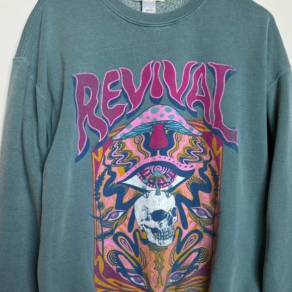 Skull graphic sweatshirt from Urban Outfitters - Picture 2 of 12